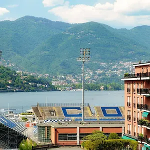 Lake View - Downtown Apartment Como